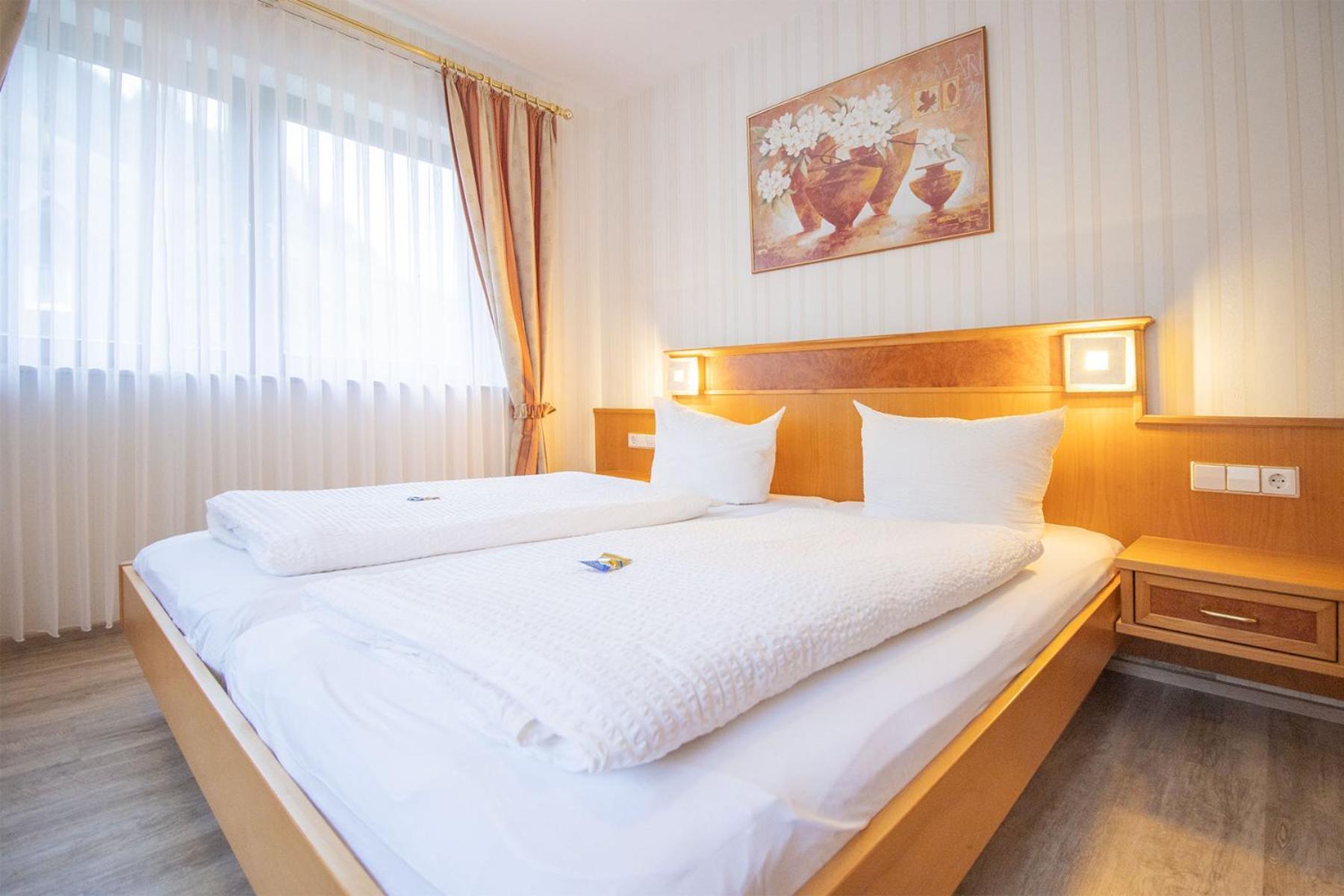 Hotel - Gasthof Blume Oppenau Bagian luar foto